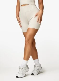 Gym King 365 5 Inch Short - Light Stone