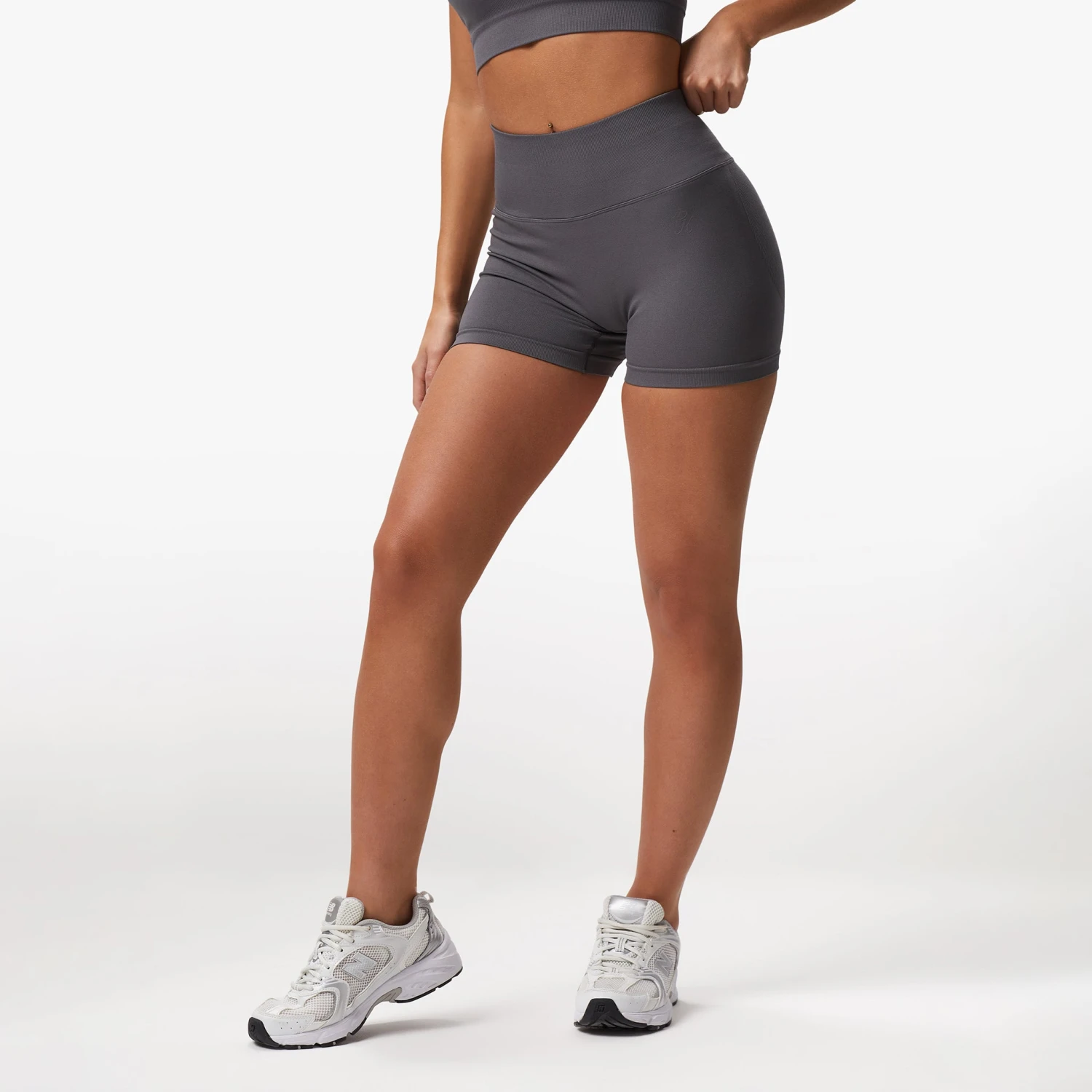 Gym King Sculpt Seamless 3" Short - Space Grey - Image 2