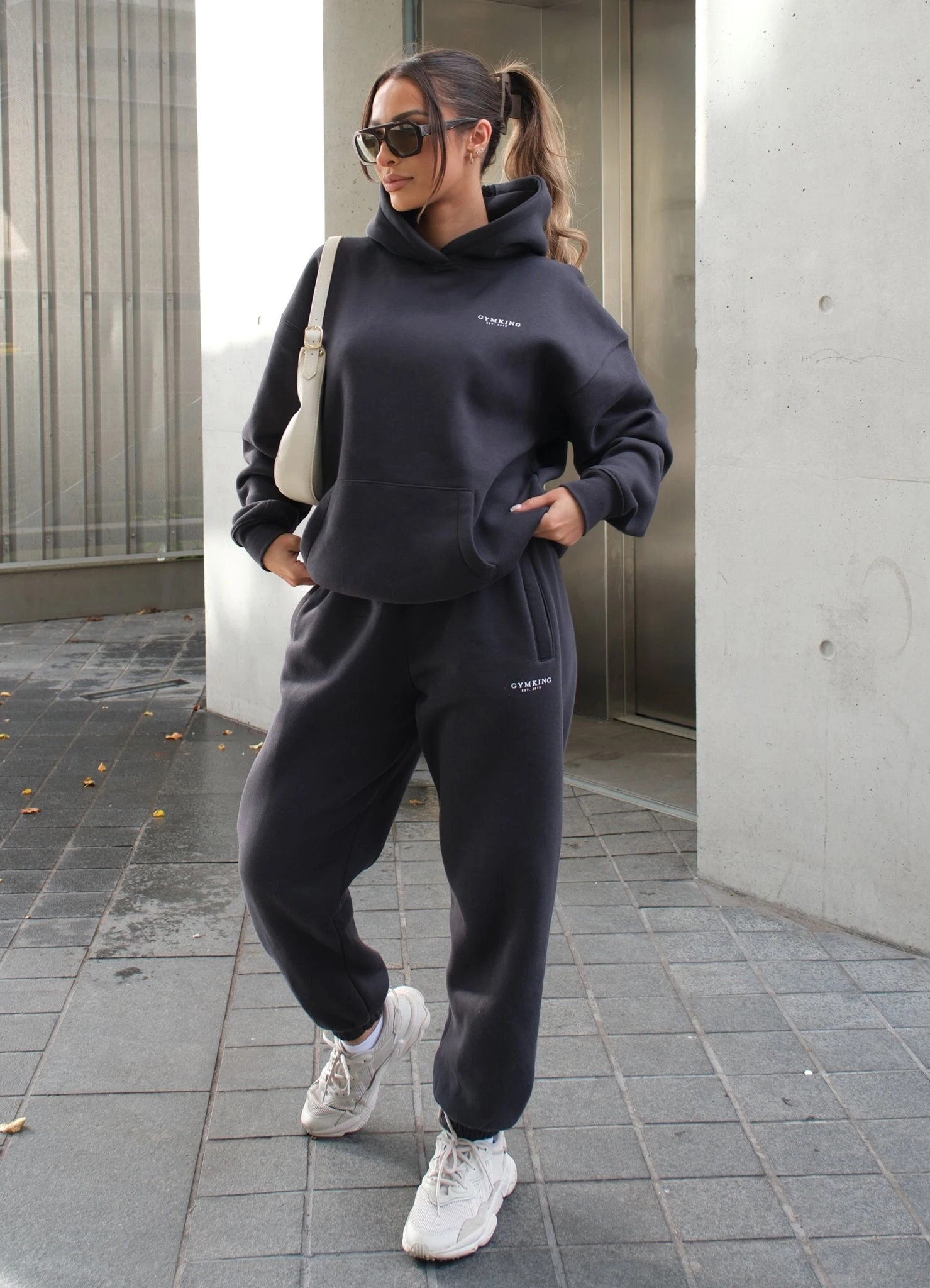 Gym King Established Relaxed Jogger - Dark Pewter/White - Image 4